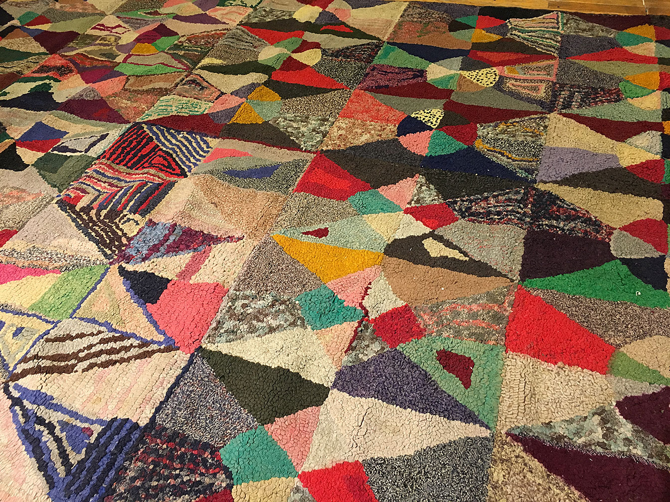 Antique hooked Carpet - # 53102