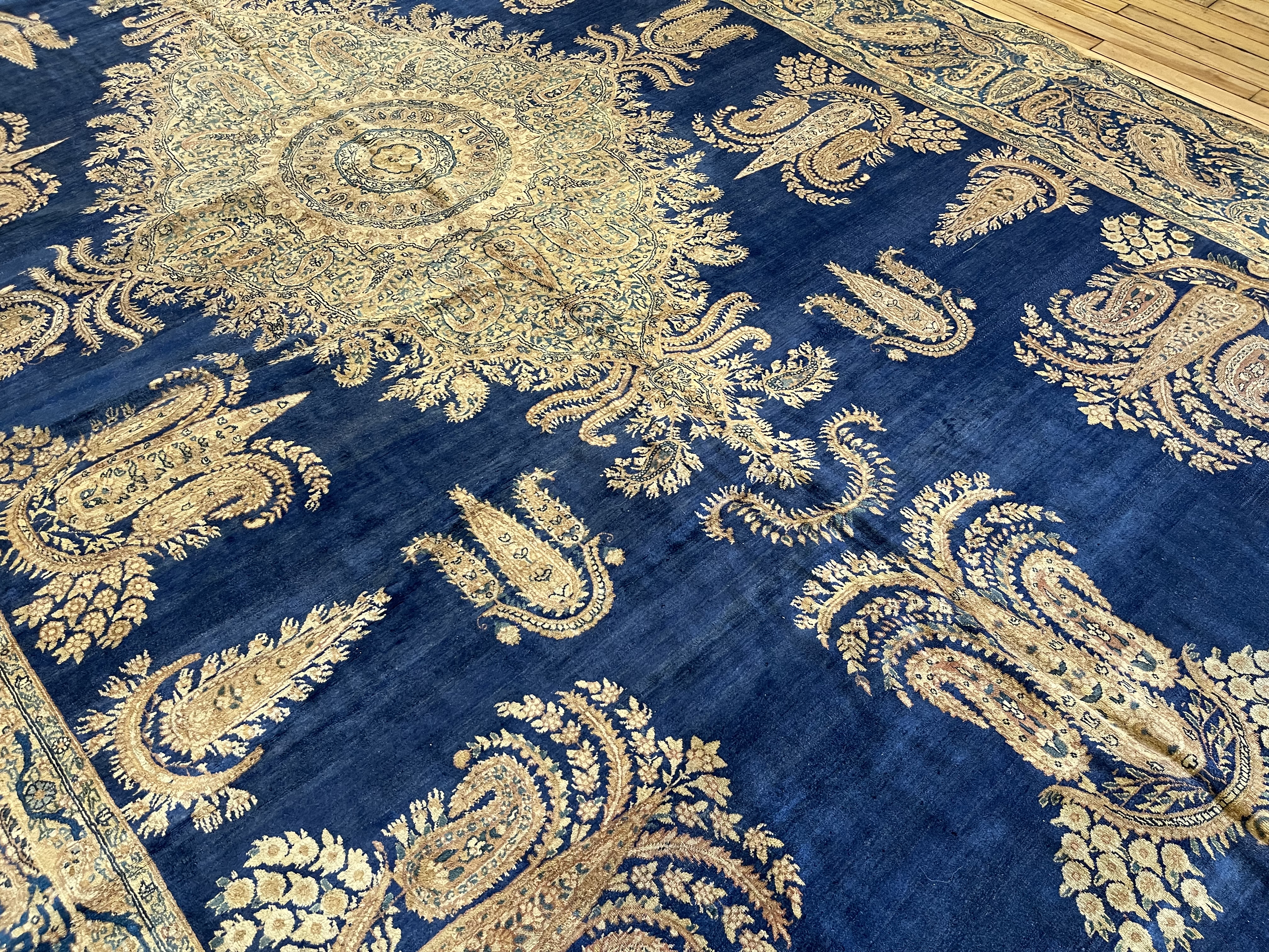 Antique kirman - # 78325