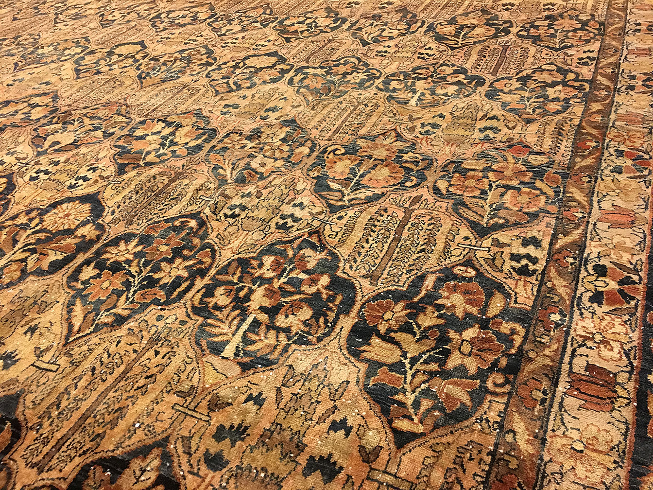 Antique meshed Carpet - # 51352