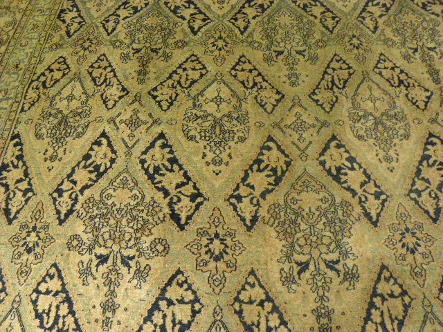 Antique meshed Carpet - # 6474