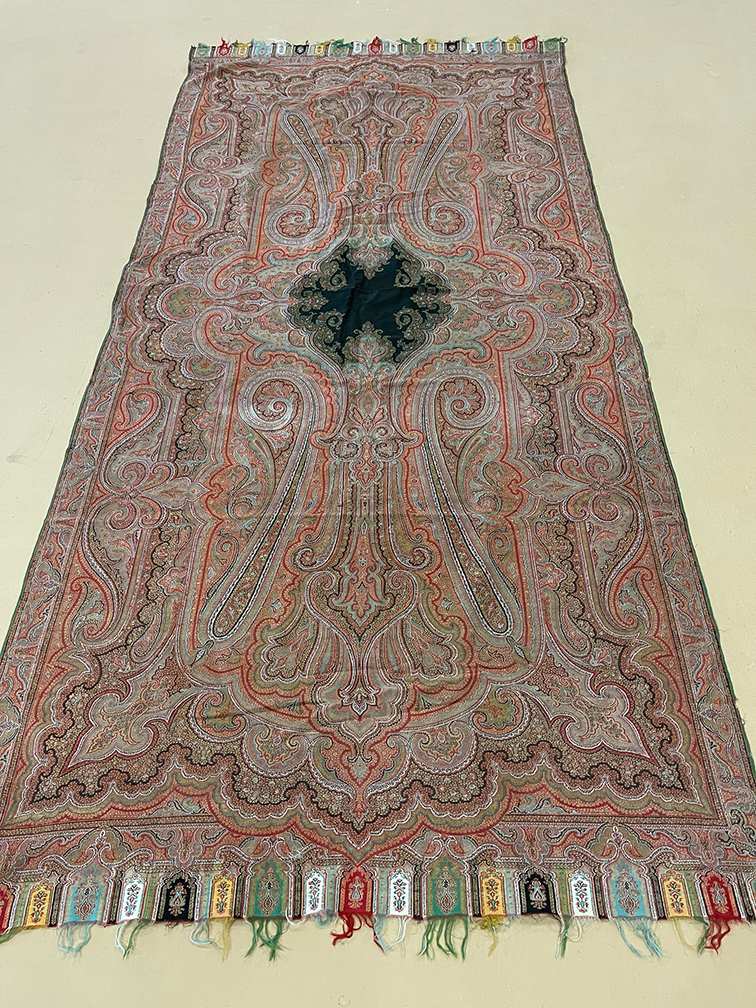 Antique paisley shawl - # 56231