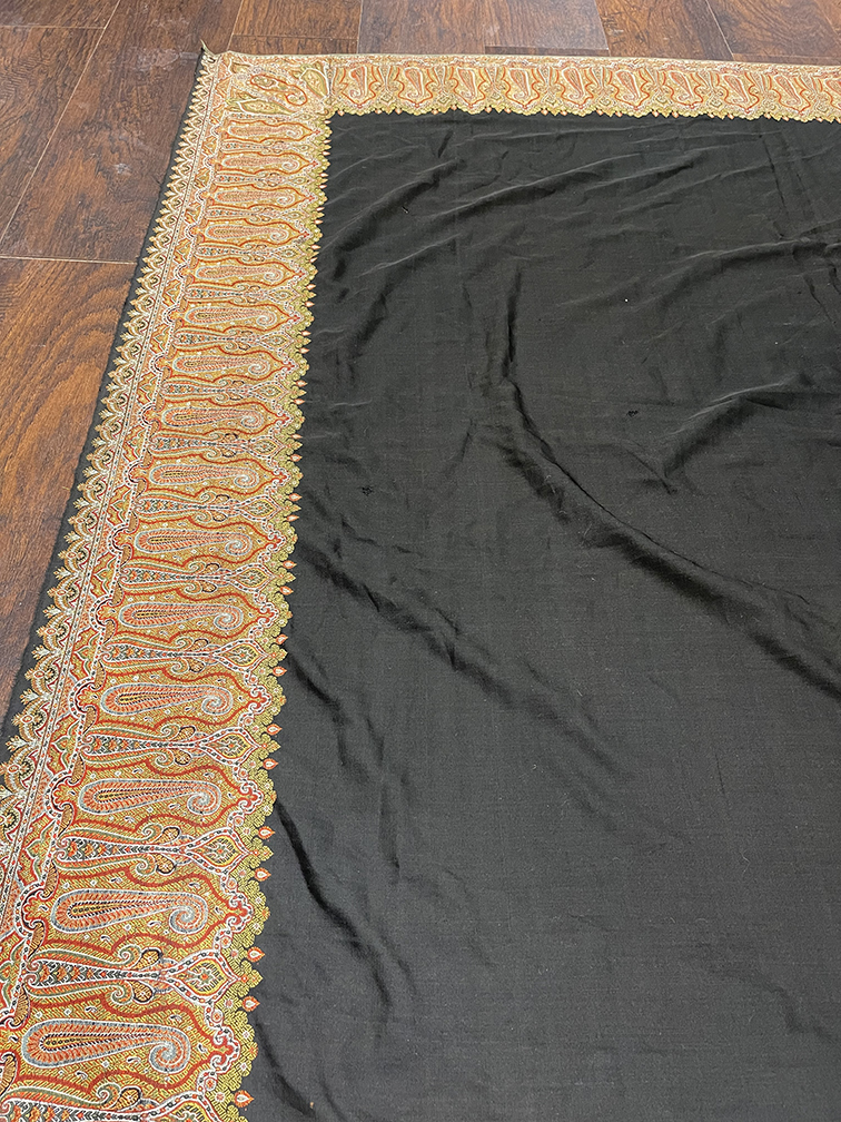 Antique paisley shawl - # 56576