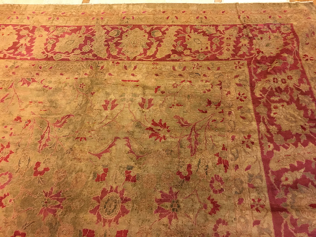 Antique sultan abad Carpet - # 732