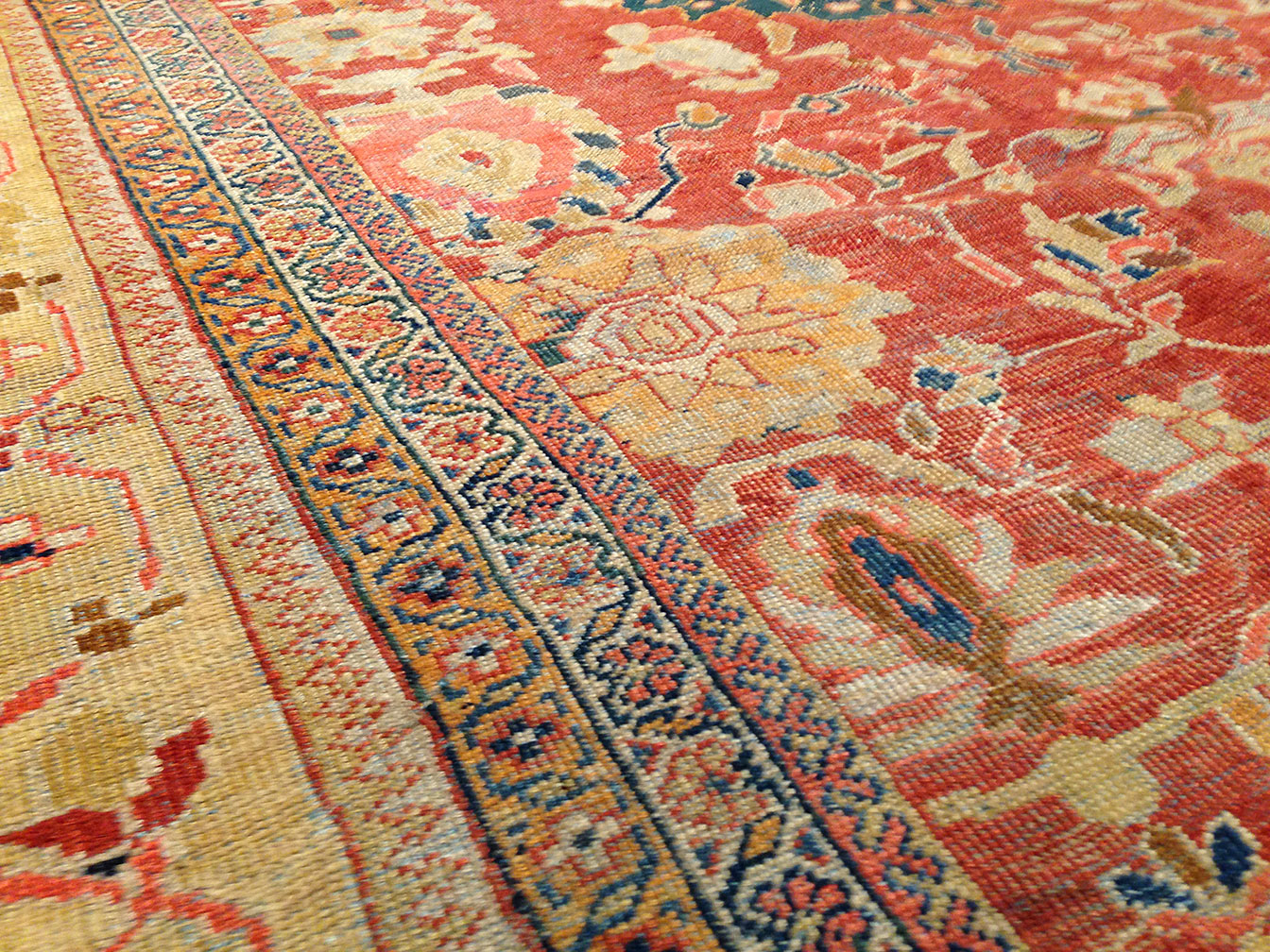 Antique sultan abad Carpet - # 9320