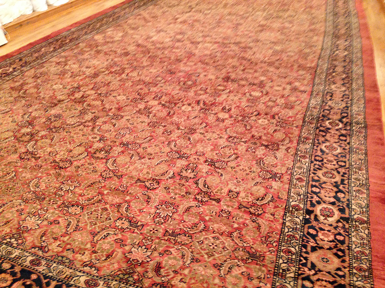 Antique sultan abad Carpet - # 9571