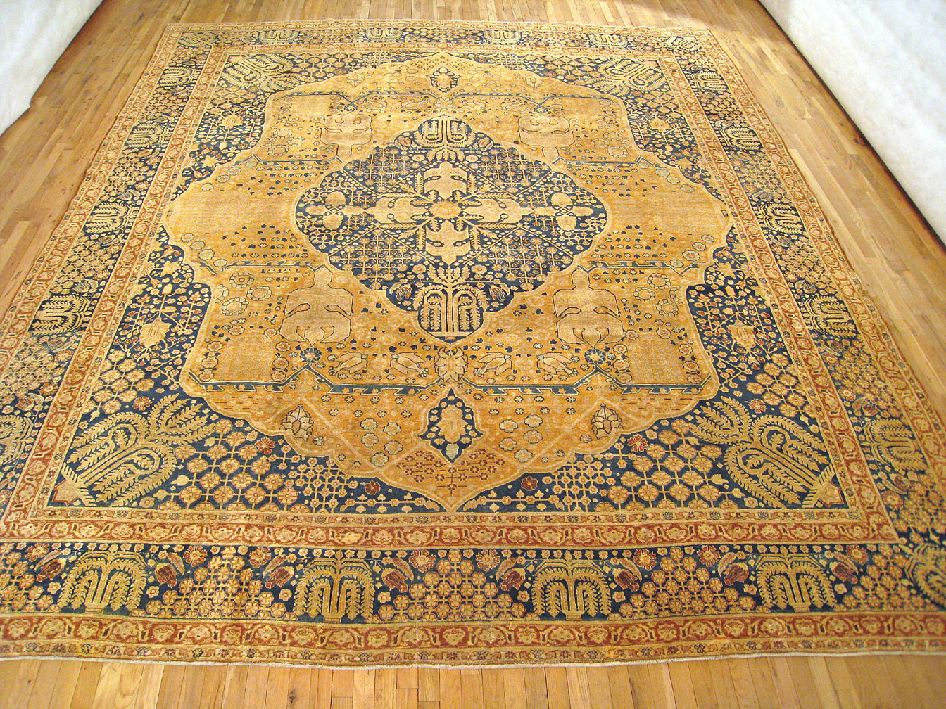 Antique tabriz Carpet - # 6742