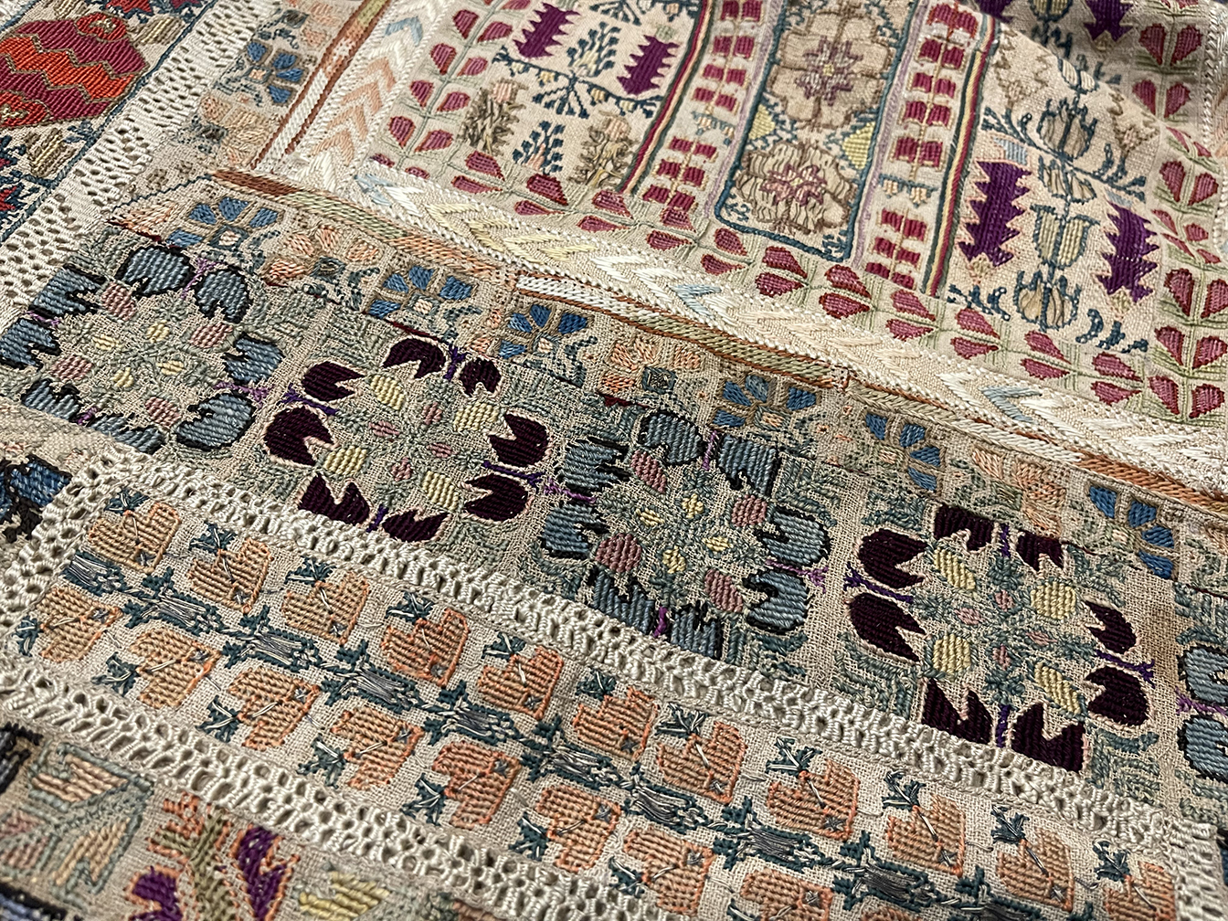 Antique textile - # 56085