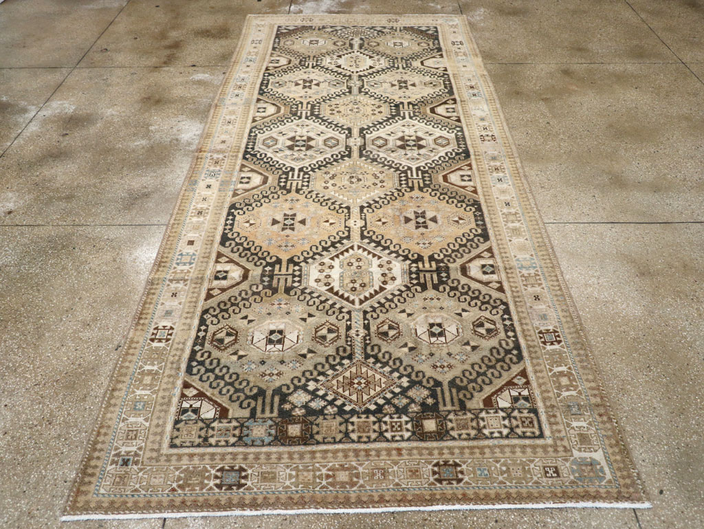 baktiari Rug - # 106897
