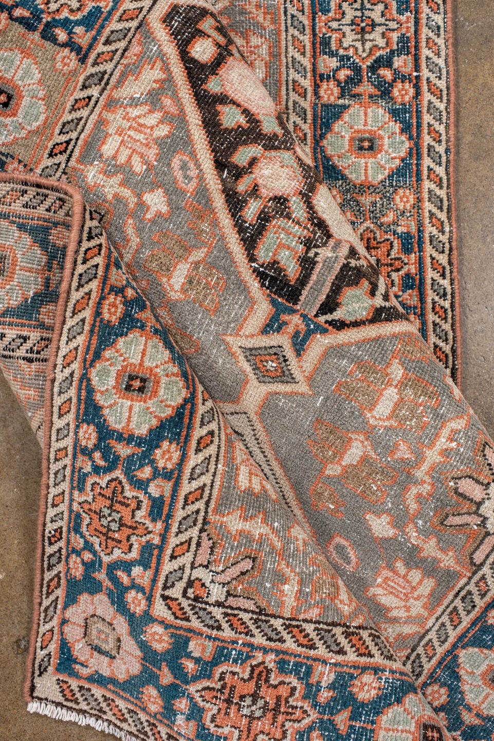 baktiary Runner - # 128972
