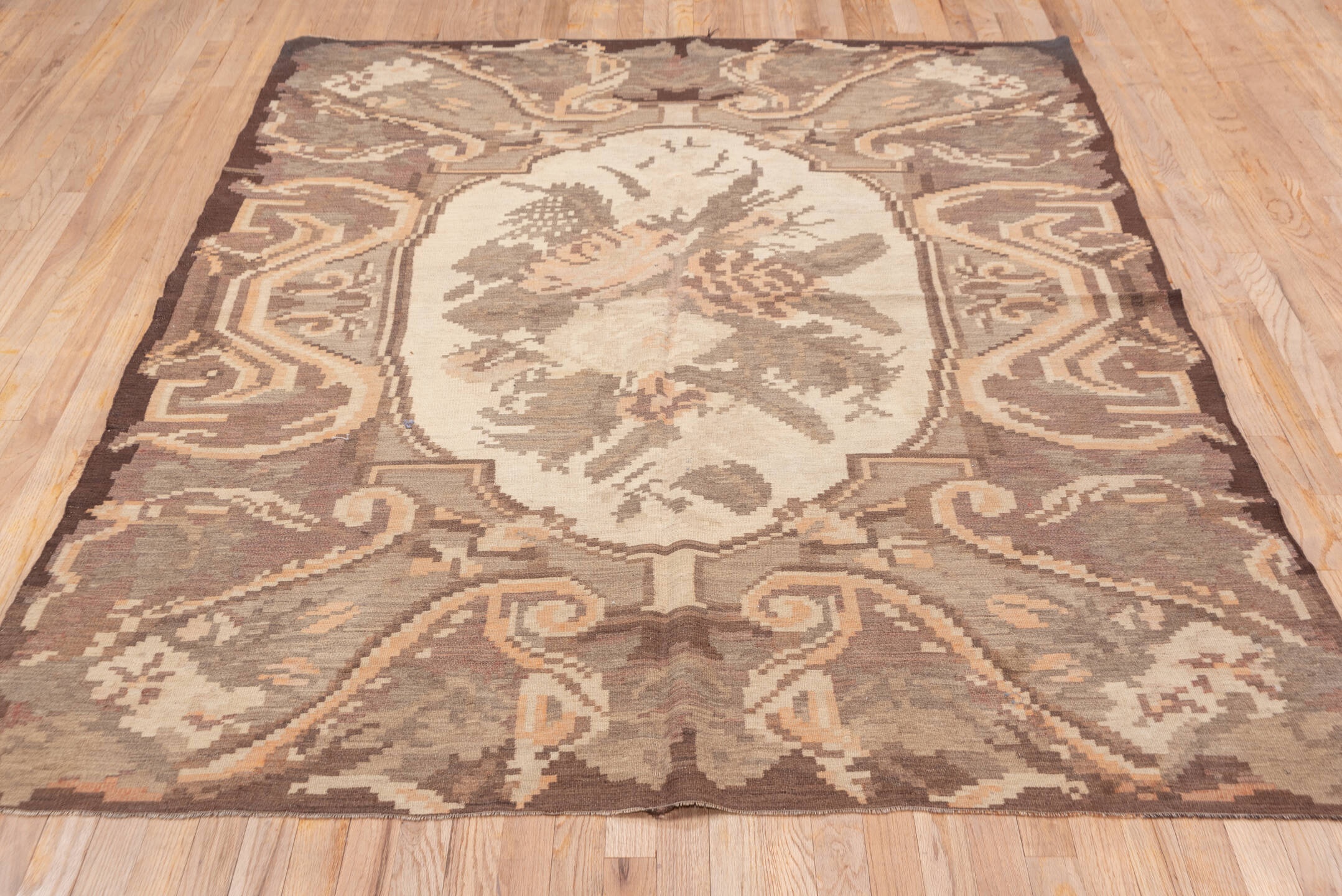 besserabian Rug - # 127258