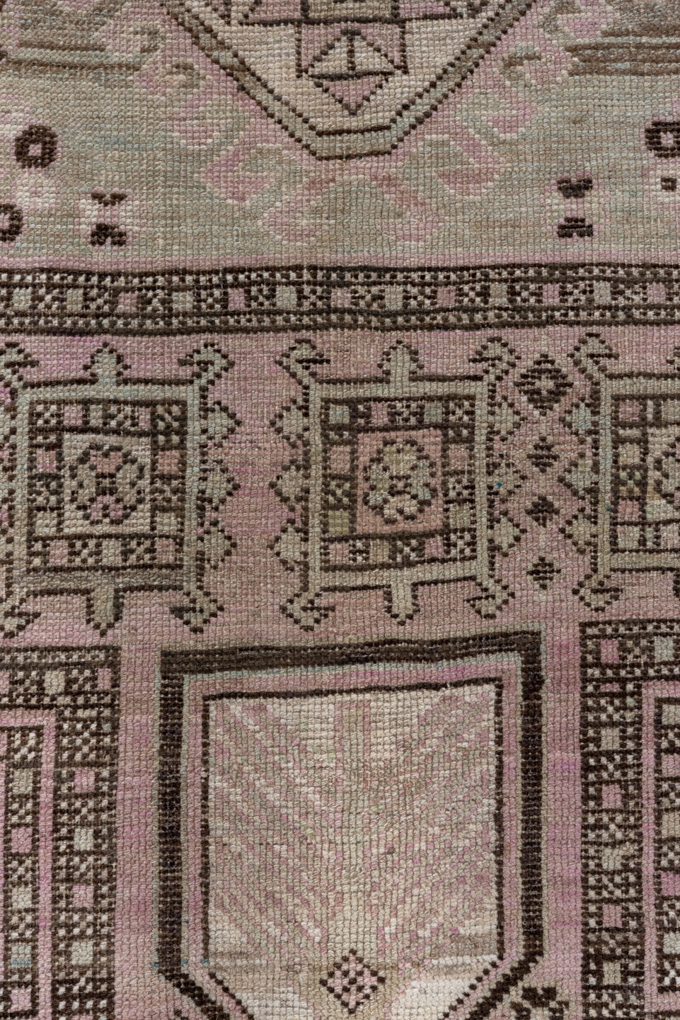 caucasian Rug - # 125569