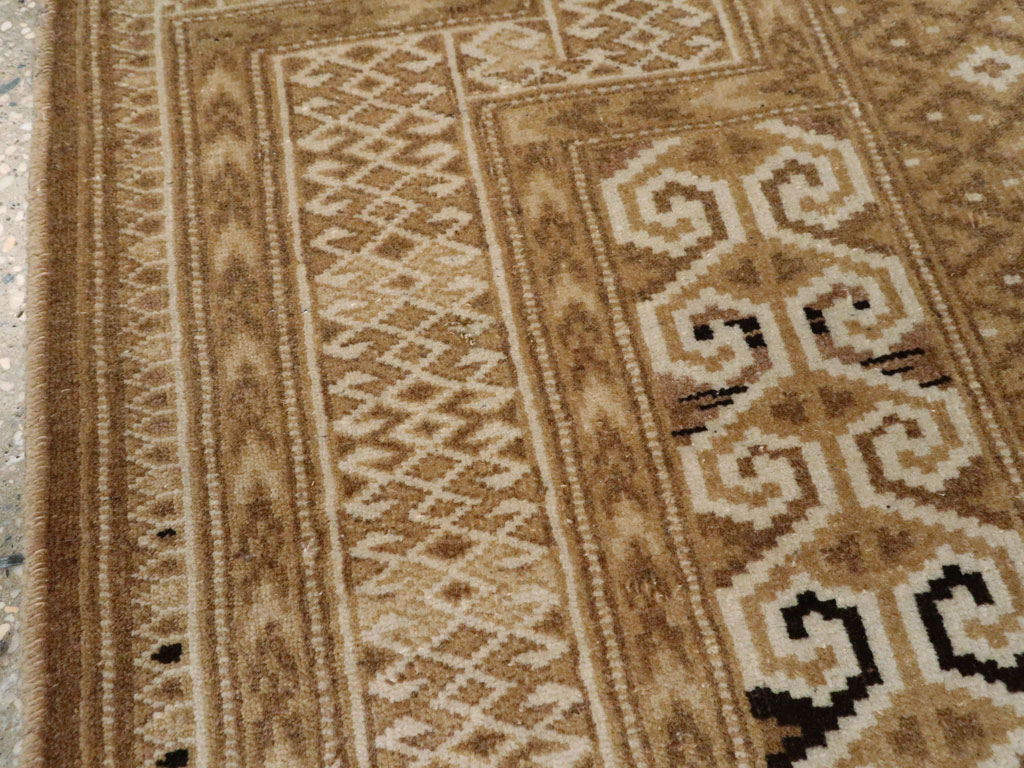 central Rug - # 102598
