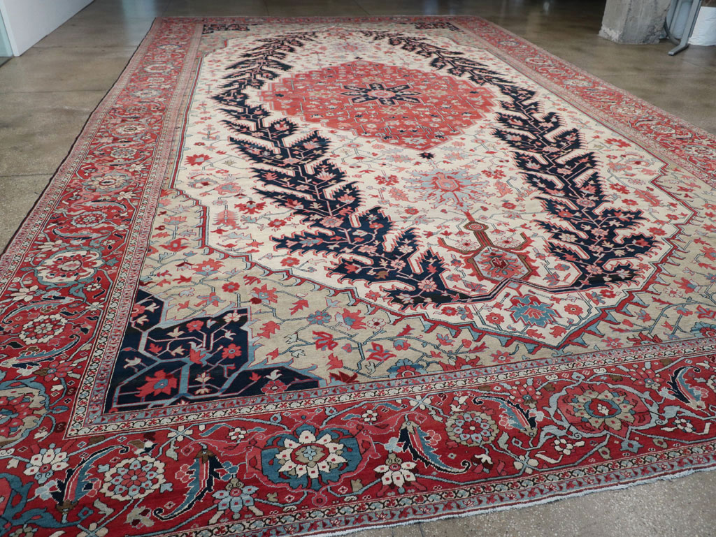 heriz Carpet - # 109559