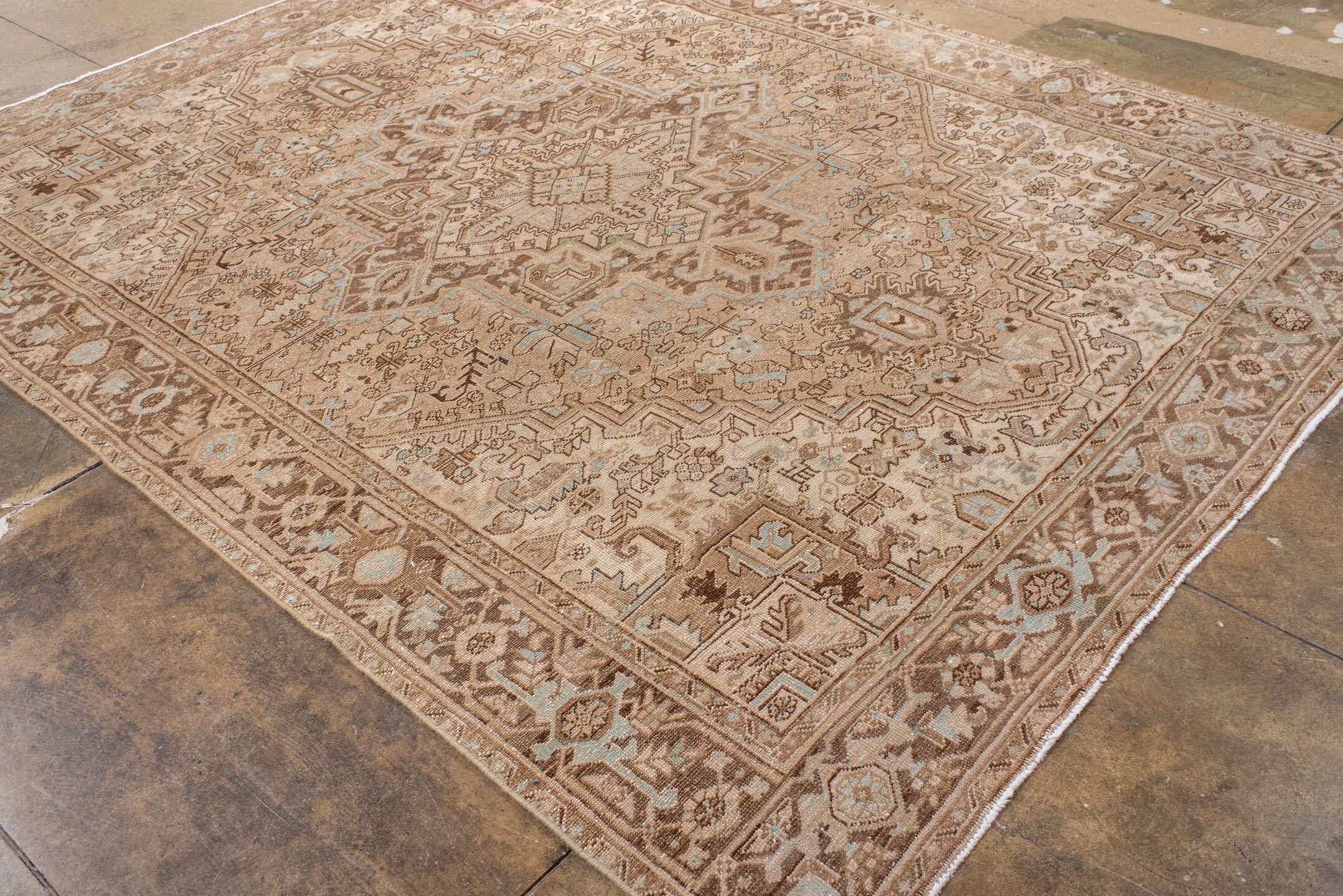 heriz Carpet - # 128824