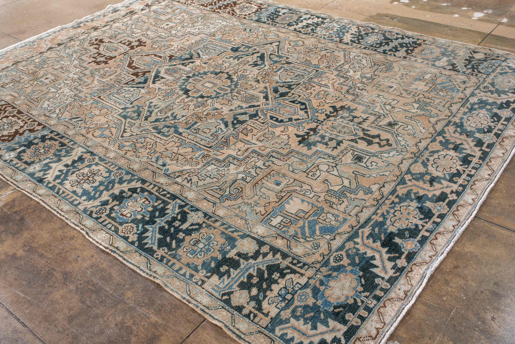 heriz Carpet - # 129126