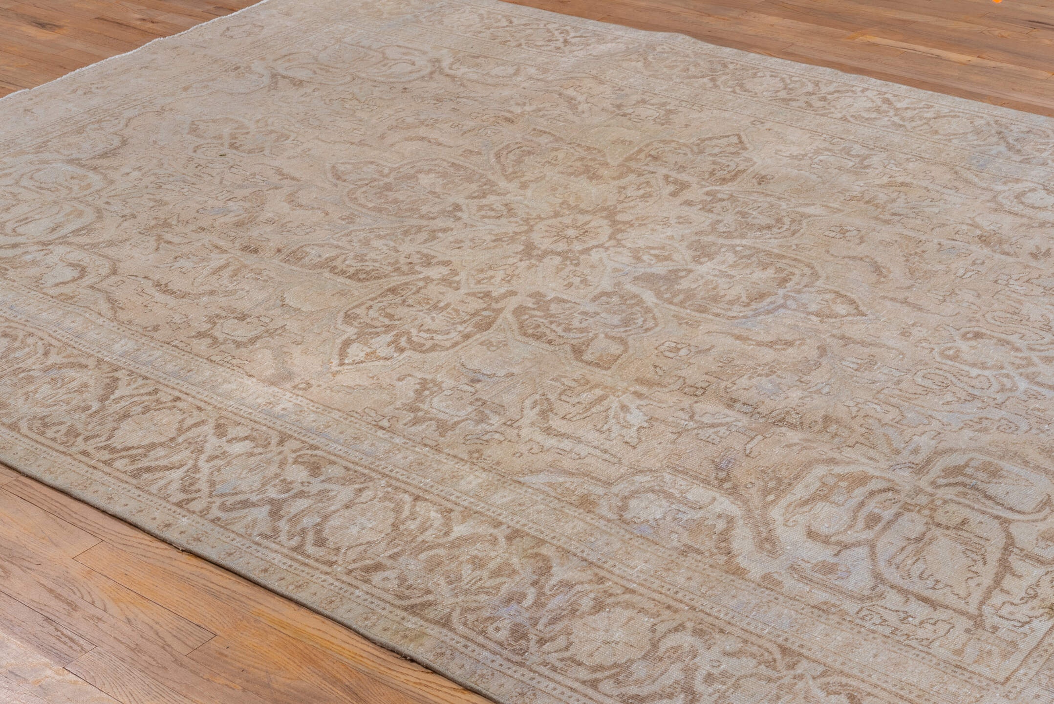 heriz Carpet - # 129192