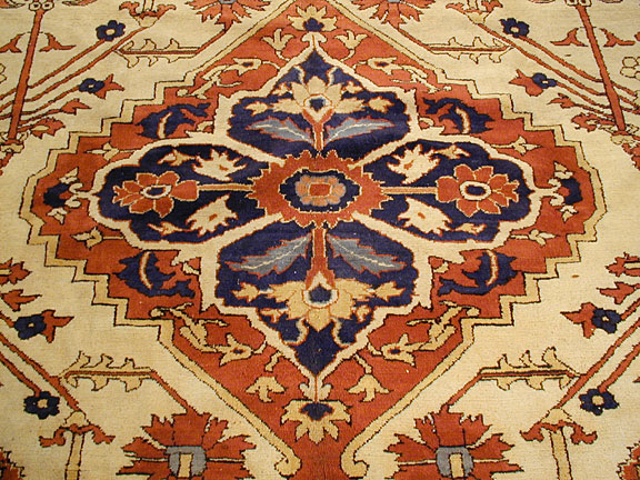 heriz Carpet - # 3228
