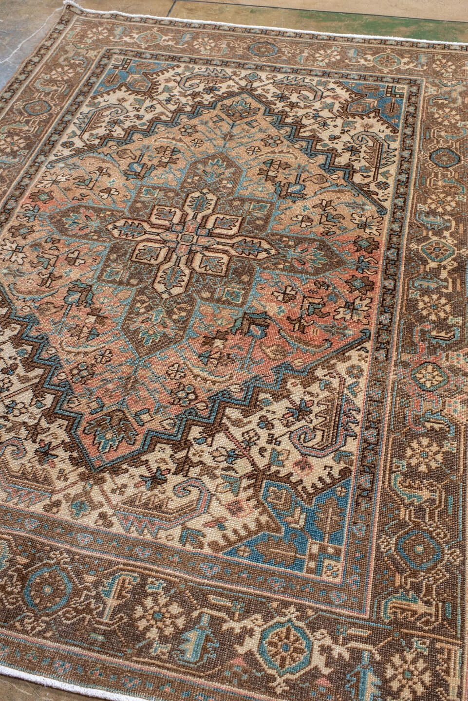 heriz Rug - # 126689