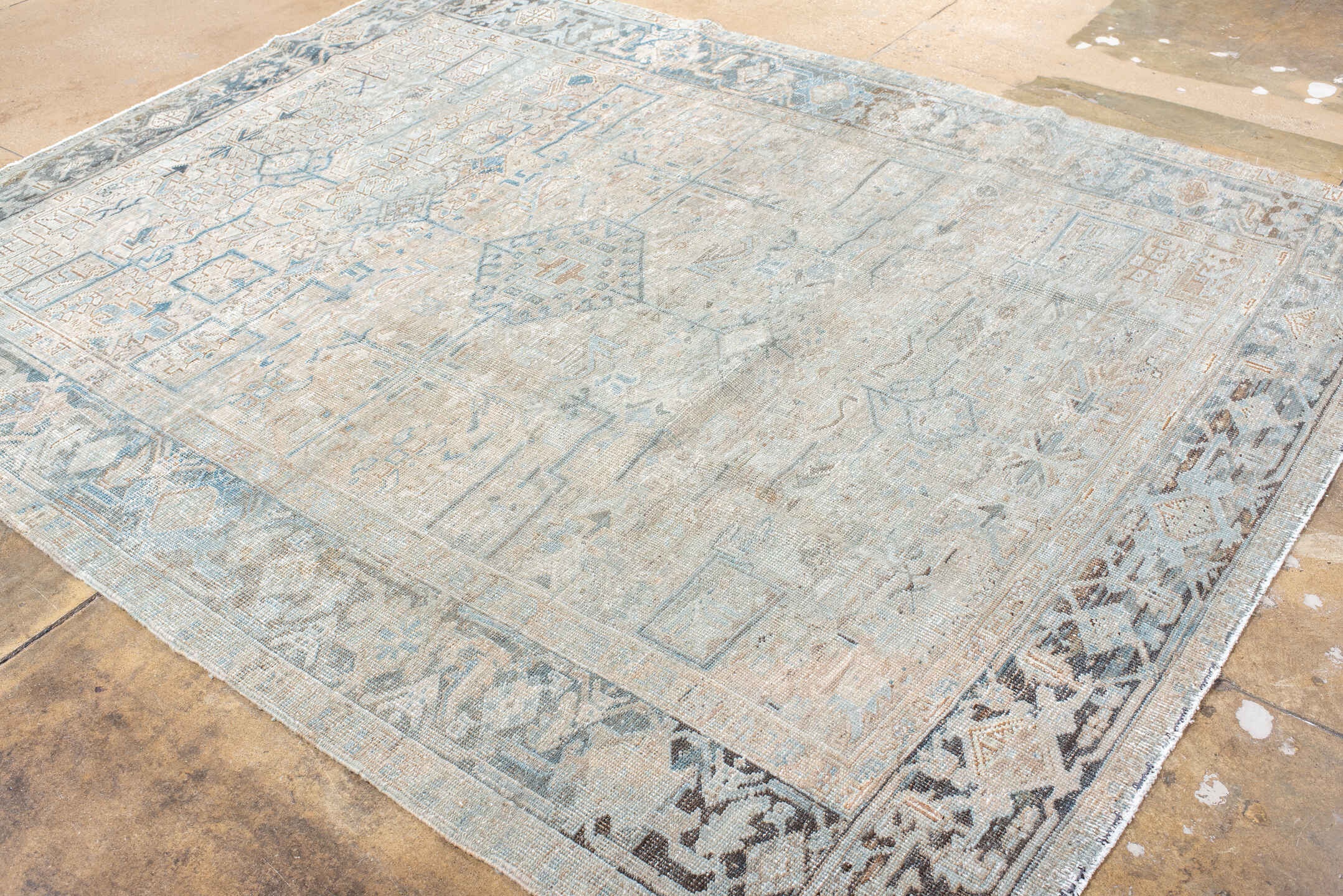 heriz Rug - # 128173