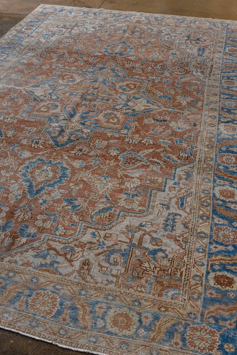 heriz Rug - # 128485
