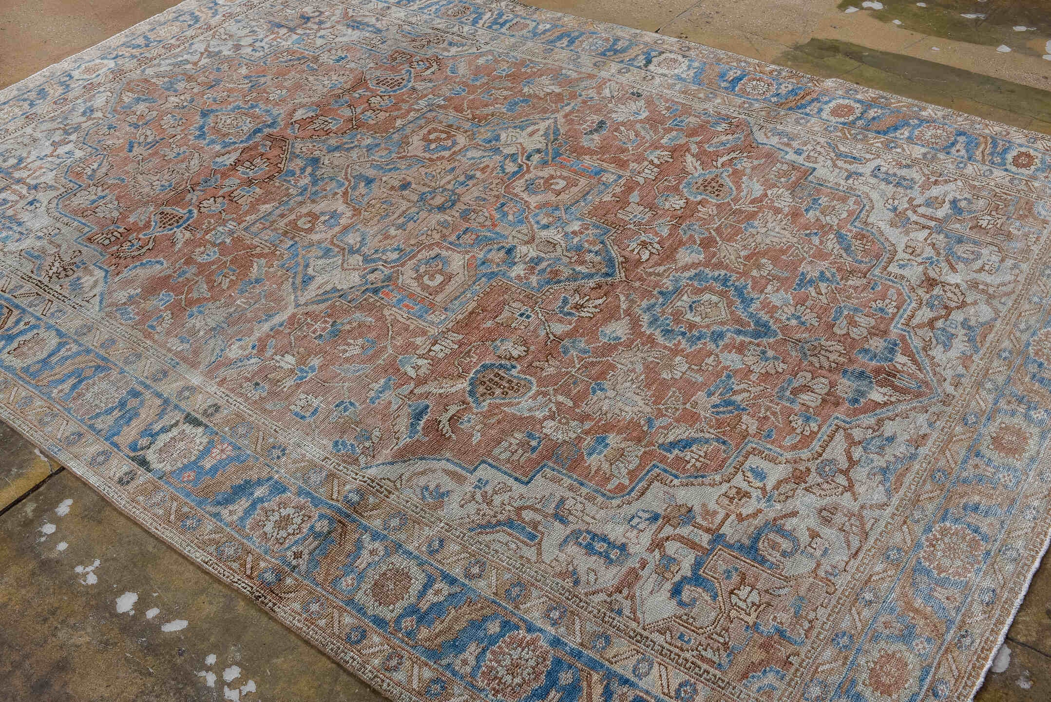 heriz Rug - # 128485