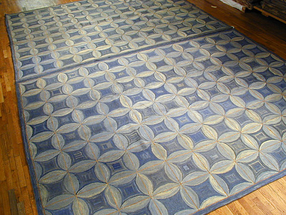 hooked Carpet - # 3062