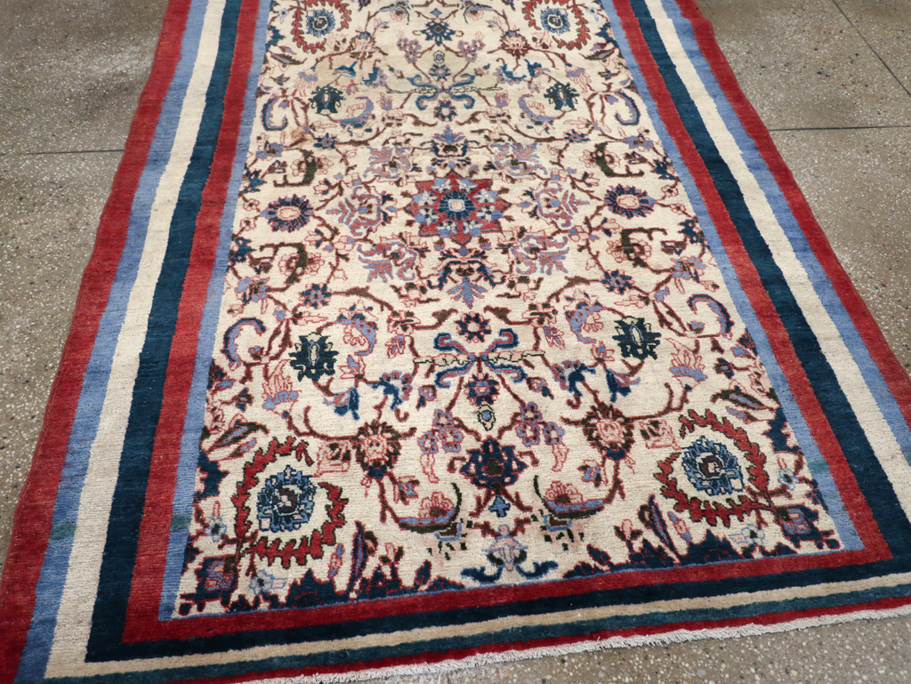 isphahan Rug - # 105320