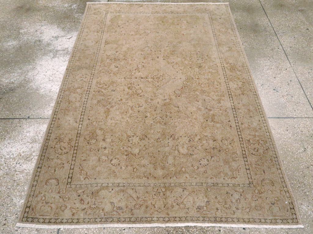 kashan Rug - # 102569
