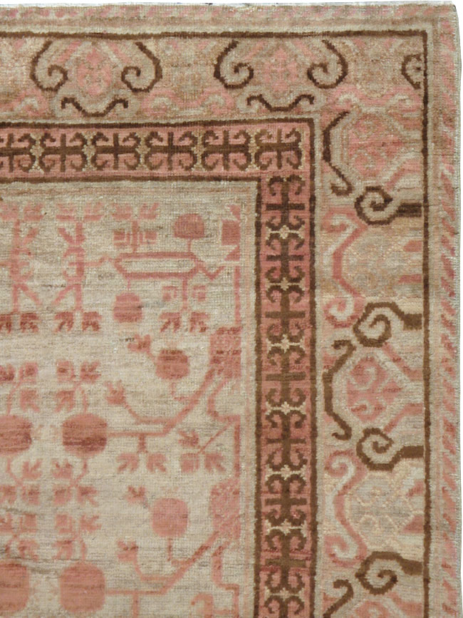 khotan Rug - # 101885