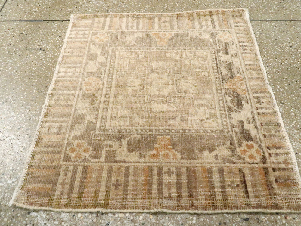 khotan Rug - # 102111
