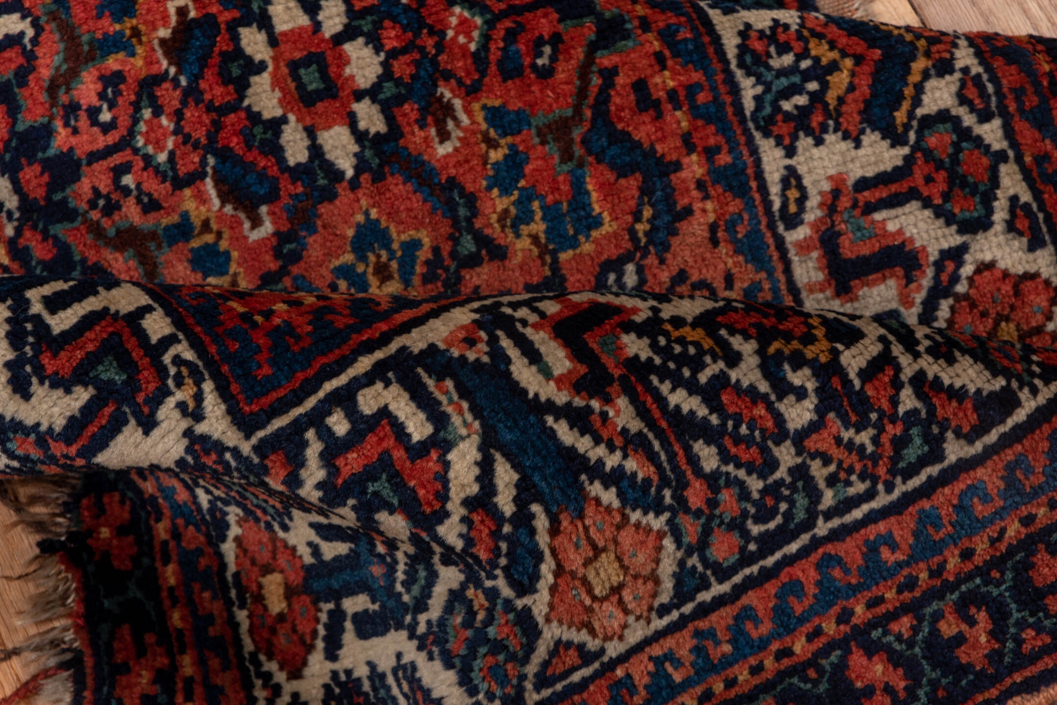 kurd Rug - # 125204