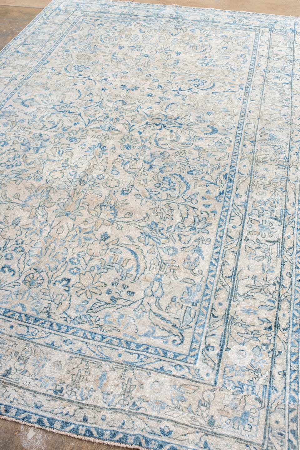 lilian Rug - # 128265
