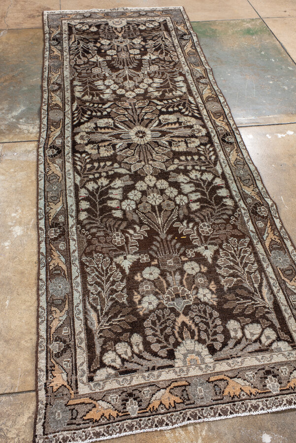 lilian Runner - # 127942