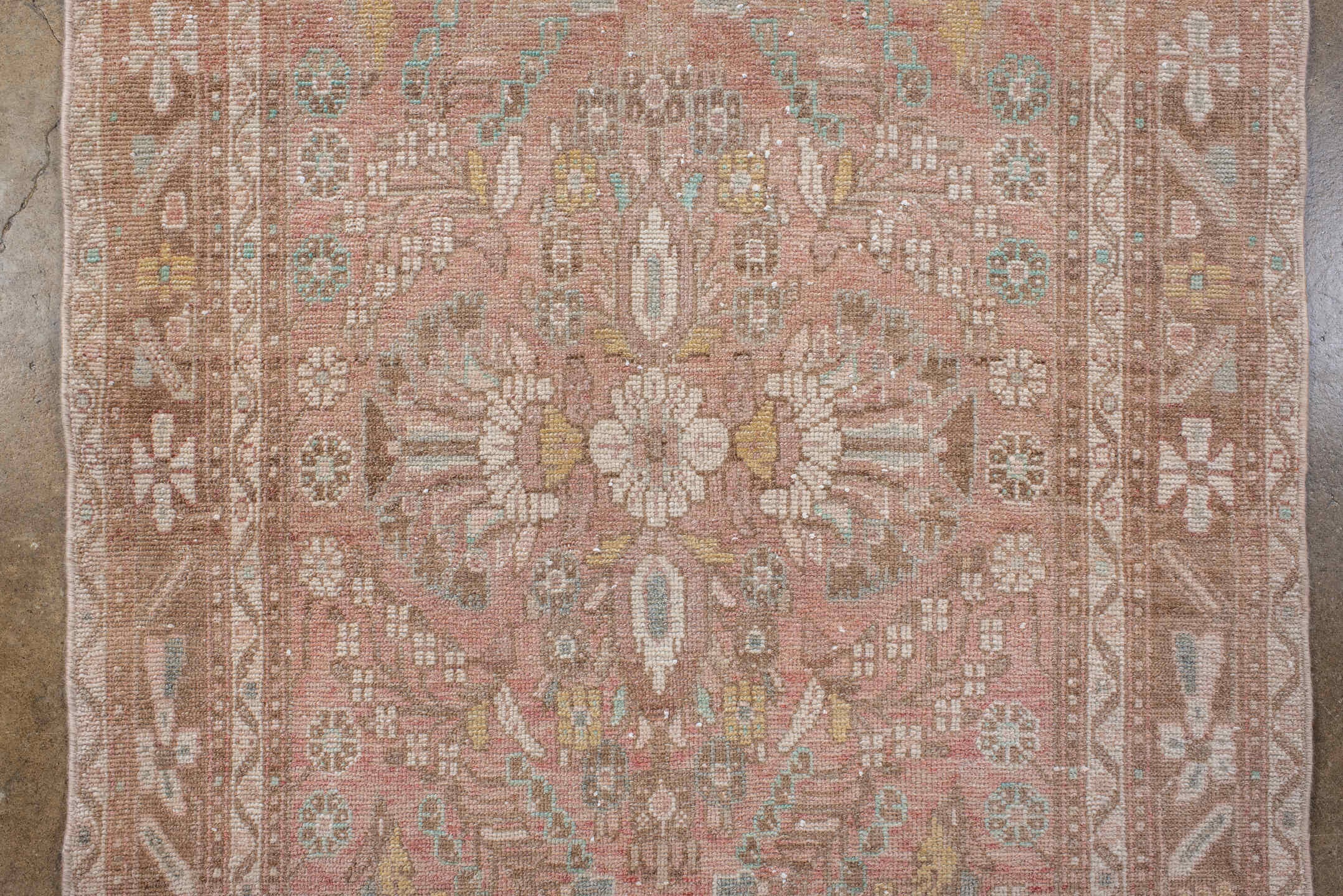 lilian Runner - # 129160