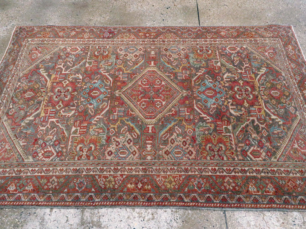 mahal Rug - # 104081