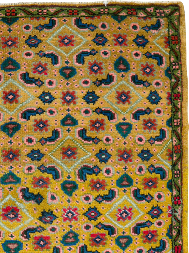 mahal Rug - # 104466