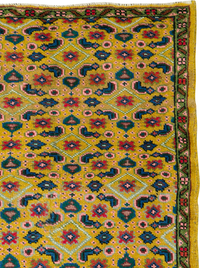 mahal Rug - # 104466
