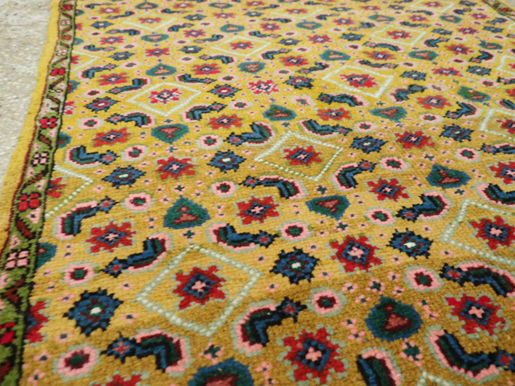 mahal Rug - # 104466