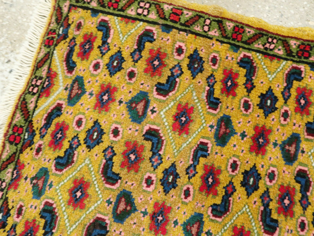 mahal Rug - # 104466