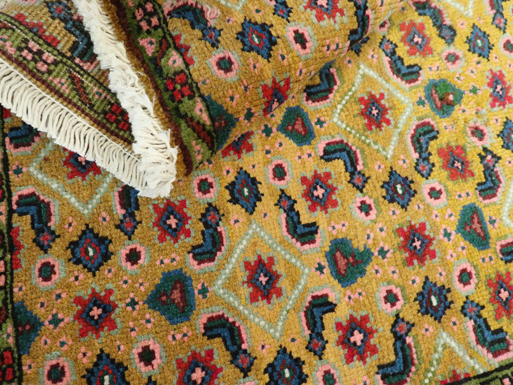 mahal Rug - # 104466