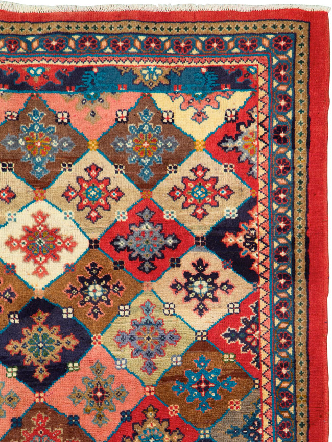 mahal Rug - # 104788