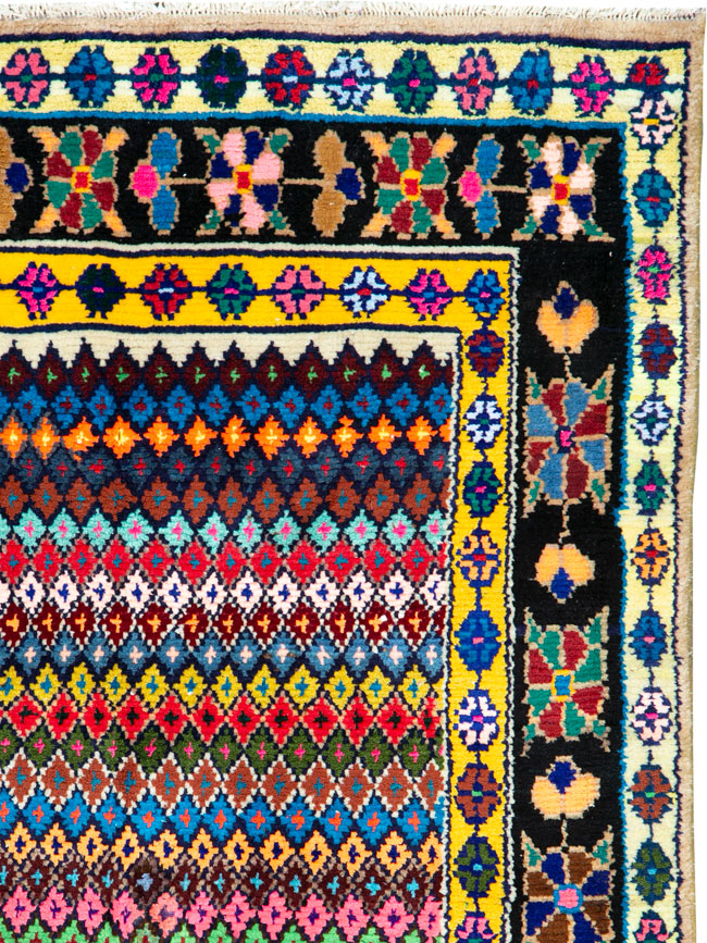 mahal Rug - # 104995