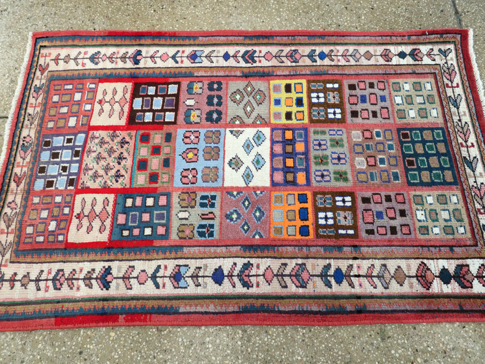 mahal Rug - # 105023