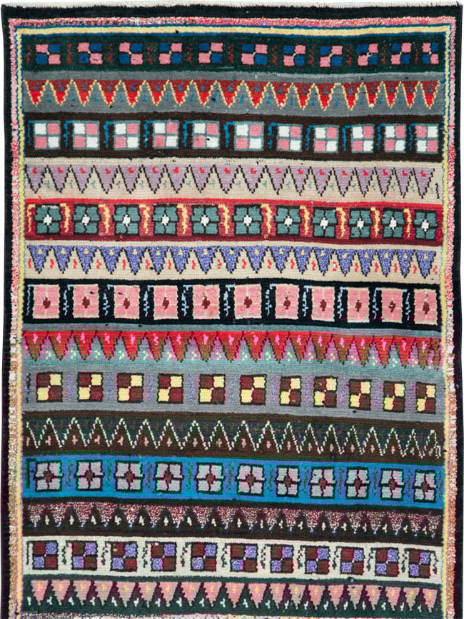 mahal Rug - # 105697