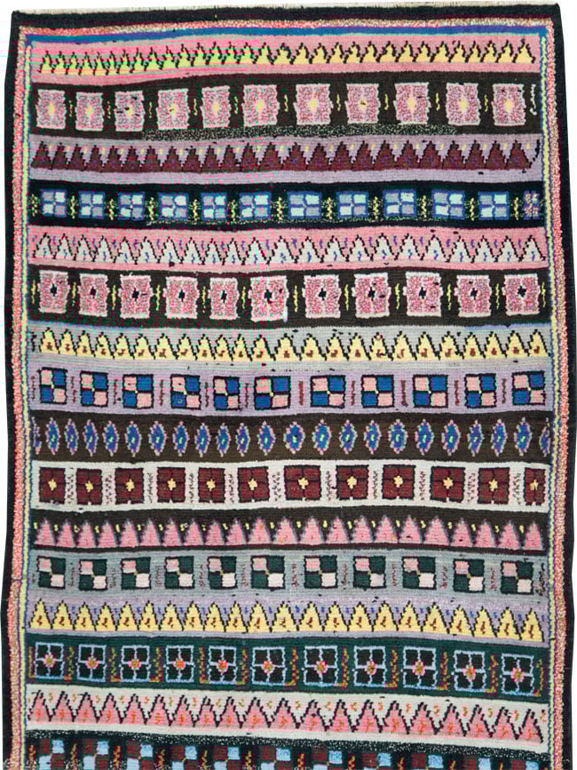 mahal Rug - # 105697