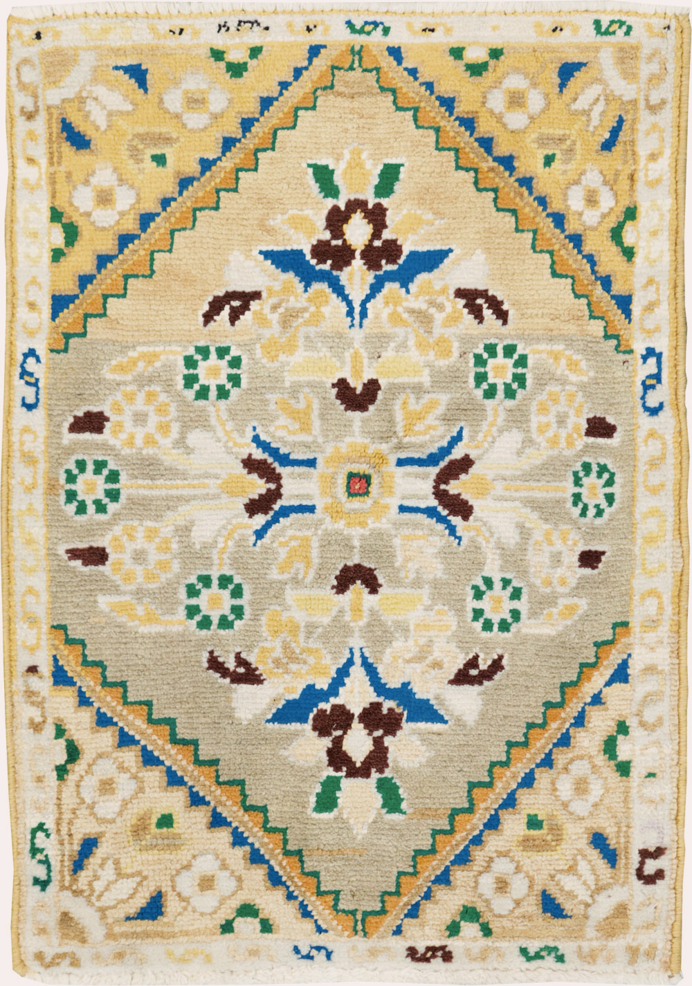 mahal Rug - # 105732