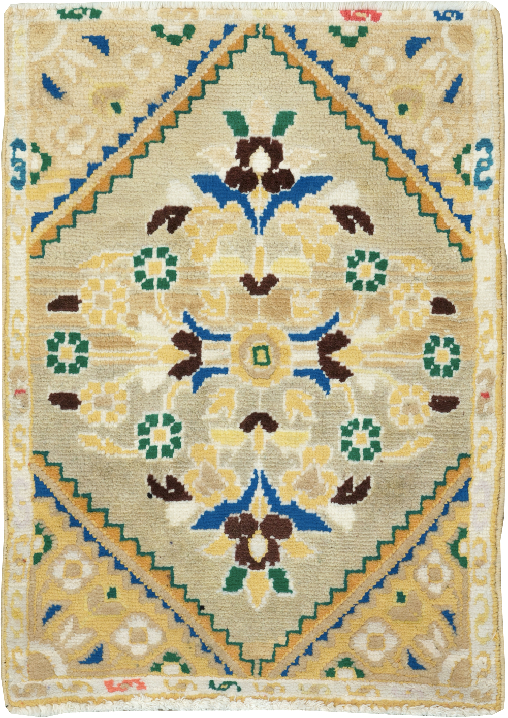 mahal Rug - # 105733