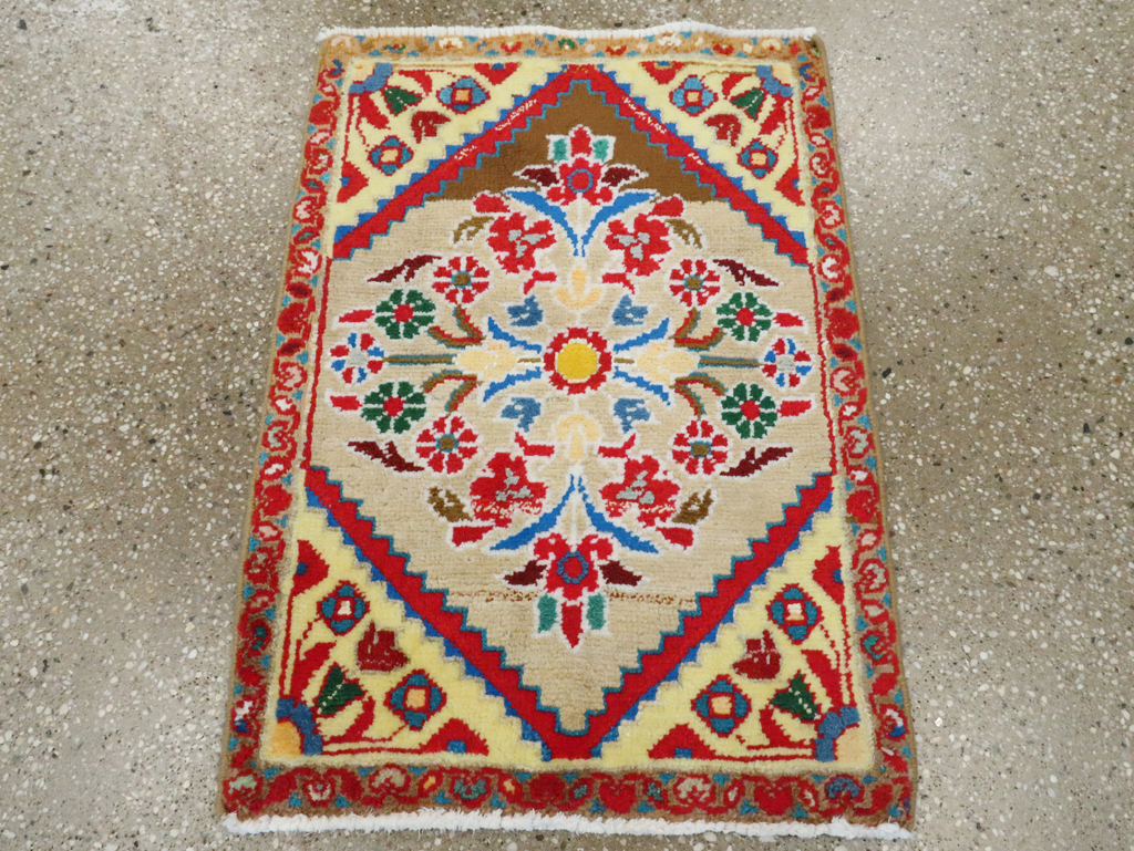 mahal Rug - # 105735