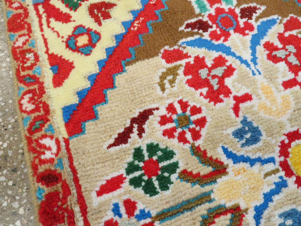 mahal Rug - # 105735