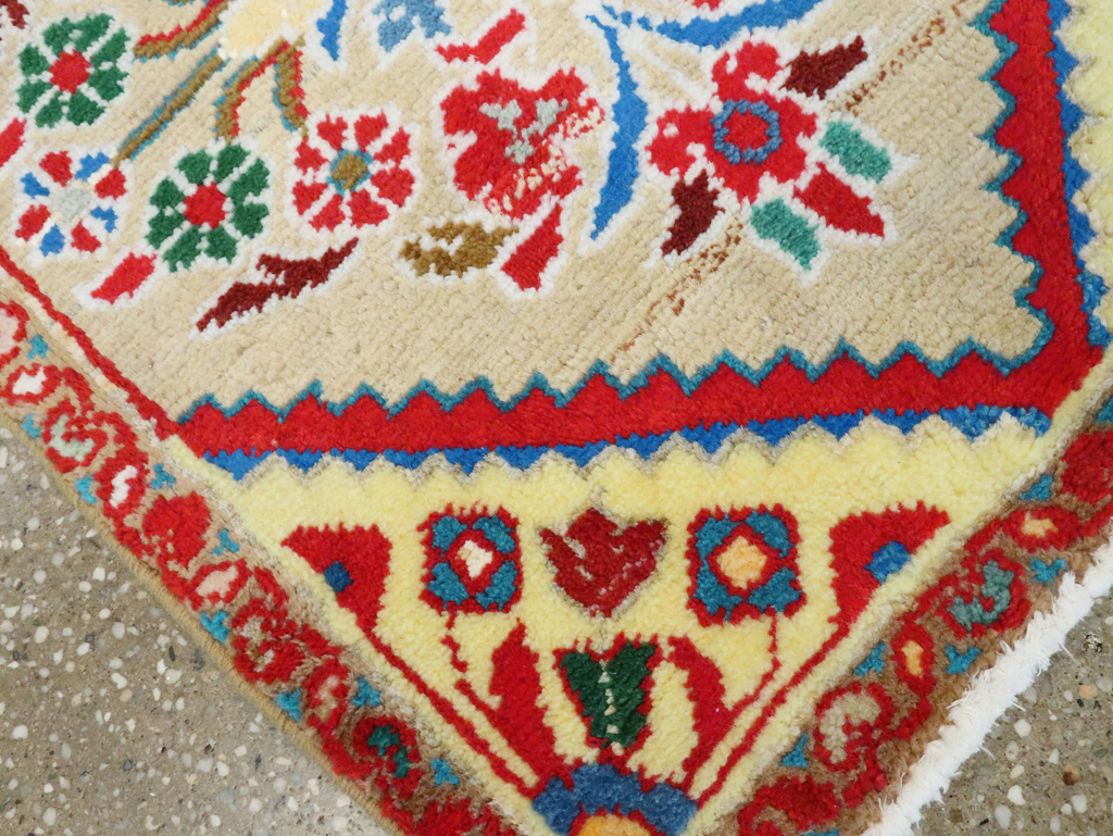 mahal Rug - # 105735